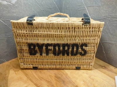 Byfords Wicker Picnic Hamper Basket Storage Top Handle Medium Large 42X27X19cm - Image 1 of 4