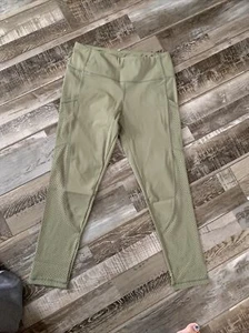 Women’s Green Exercise Yoga Pants Leggings With Pockets Size 6 - Picture 1 of 6