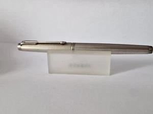 Parker 75 Fountain Pen -Nib Gold - 585-14 k-Steel Case Silvered Color -Fine Nib - Picture 1 of 9