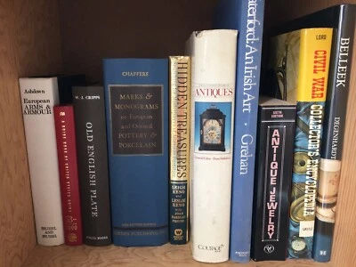 Lot of 10 Antique Collector Books: The Illustrated History of Antiques and Other - Image 1 of 4