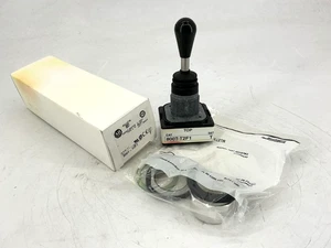 Neu Allen Bradley 800T-T2F1 Ser T Kippschalter 2-Wege links/rechts Typ 4 & 13 - Bild 1 von 11