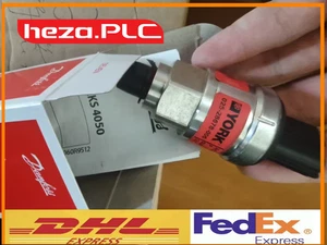 1PC NEW YORK 025-28678-006 Pressure Transducer DHL/FEDEX One Year Warranty - Picture 1 of 3