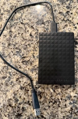 Seagate Expansion+ Portable External Hard Drive – 1TB – USB 3.0 – Model SRD0NF1 - Image 1 of 4