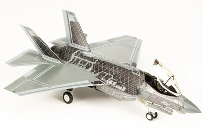Hobby Master 1/72 F-35C Lightning II XE105 Black Chrome Finish USN VX-9 - Image 1 of 2