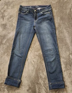 White House Black Market Slim Crop Jean Size 00 Medium Dark Wash - Picture 1 of 7