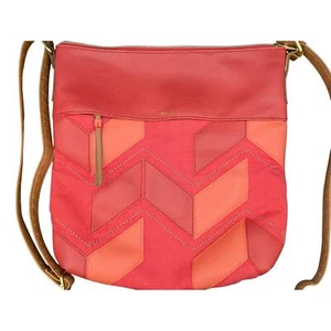 Relic Crossbody Bag Red Faux Leather Herringbone Leather Accents Zipper Closure - Picture 1 of 8