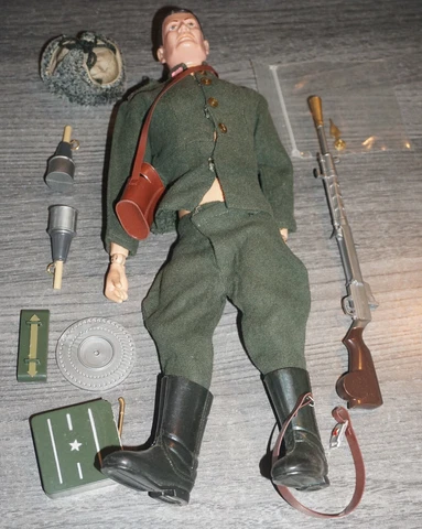 1964 Russian Soldiers Of The World G.I Joe Figure GI Near Mint Cover