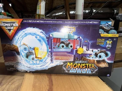 Монстр-трак Spin Master Megalodon Monster 1:64 — 6060160 - Изображение 1 из 3