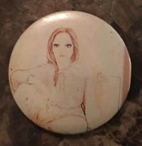 *Vintage 3'' Pinback Button - Long Hair Woman - Bild 1 von 2