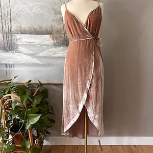 New Reformation Wrap Dress XS Womens Pink Peach Velvet Anoush Tulip Silk wedding - Picture 1 of 8