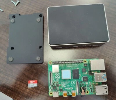Raspberri Pi 4 Model B 4 GB RAM + Accesorios - Imagen 1 de 4