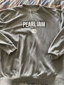 Pearl Jam XXL 2022 tour sweatshirt 