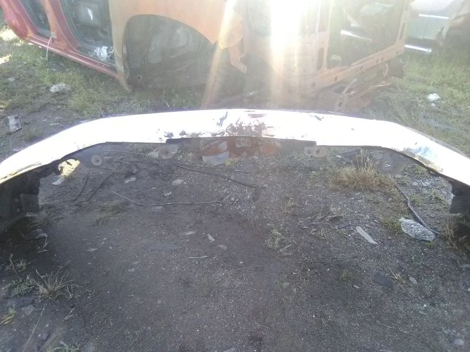 Parachoques delantero cromado estilo clásico para camioneta Chevrolet Silverado 1500 16-19  Foto 1 de 4