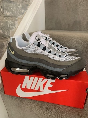 Nike Air Max 95 Uomo UK6 Grigio Bianco Nero UK 6