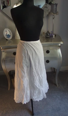 Antique Edwardian / Victorian Underskirt Petticoat embroidery anglaise - Image 1 of 4