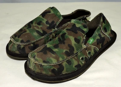 Sanuk Big Boys Shoes Slip On Camouflage Size 2 US - Image 1 of 4