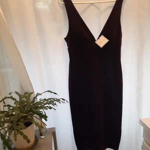 Premier Amour holiday velvet look burgundy midi plunge neckline  size 12. Read - Picture 1 of 11