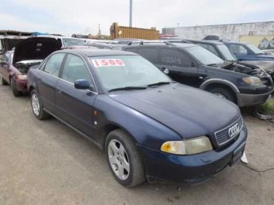 Faro derecho pasajero a través de VIN 199999 compatible con 96-99 AUDI A4 210870 Foto 1 de 4