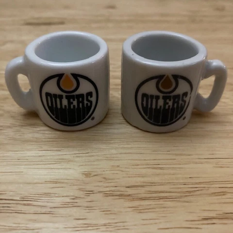 [Lot of 2] EDMONTON OILERS Logo NHL "Cup Crazy" Team 1.25" Mini Mugs Cover