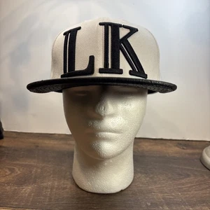 Rare Last Kings Roman, Crocodile Brim, 100% Authentic Snap-Back TYGA White. - Bild 1 von 8