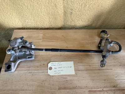 99-02 Kawasaki KX250 KX 250 KX125 125 Sistema de frenos trasero Pinza Montaje #1021 Foto 1 de 4