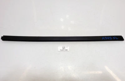 ✅ Sello de moldura de puerta delantera izquierda del lado del conductor Tesla Model S 2012-2020 OEM Foto 1 de 4
