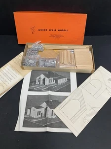 HO 1/87 Juneco Scale Models Two Stall Engine House Building Kit K-19 NIB 973 - Picture 1 of 9