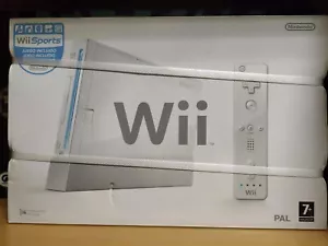 SOLO RITIRO Console NUOVA NINTENDO Wii 2006 RETROCOMPATIBILE GIOCHI GAMECUBE ITA - Foto 1 di 1
