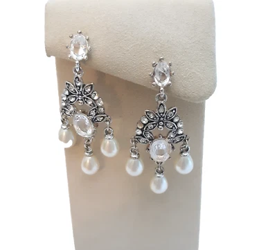 Pendientes Araña Monet Perlas Imitación Estrás Trabajo Abierto Tono Plata Firmado Foto 1 de 4