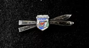 SQUAW VALLEY Ski Pin Vintage 1950s CALIFORNIA Resort Souvenir MADE IN GERMANY - Picture 1 of 3