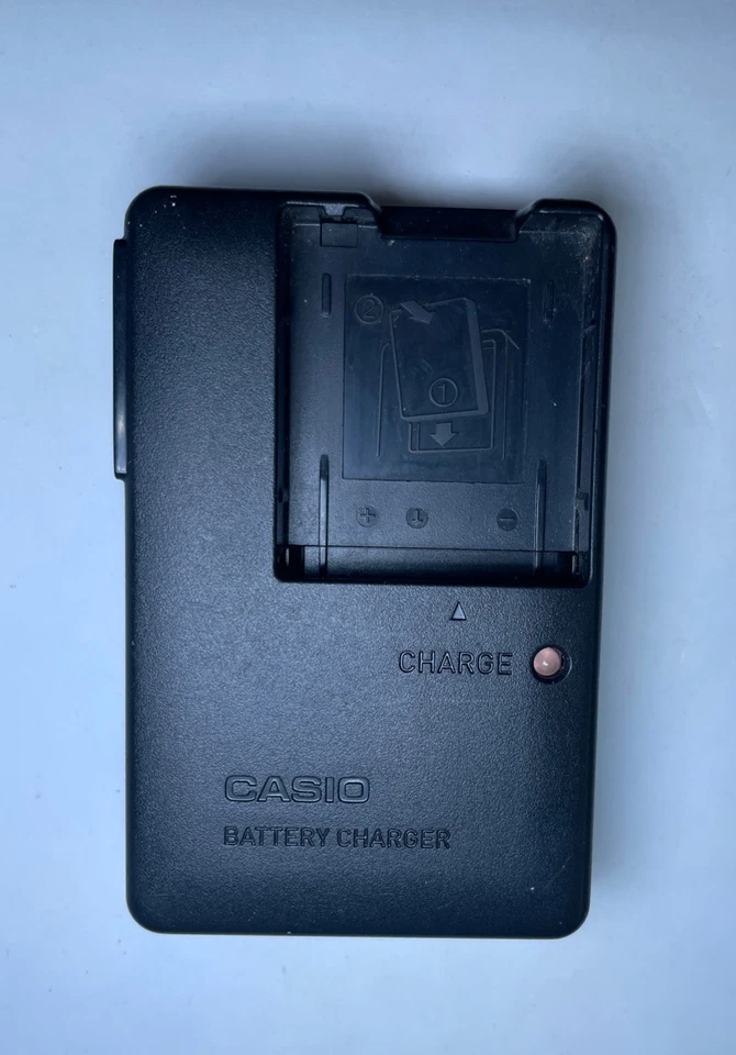 Cargador de batería Casio BC-80L usado solo unidad para cámaras digitales Foto 1 de 3