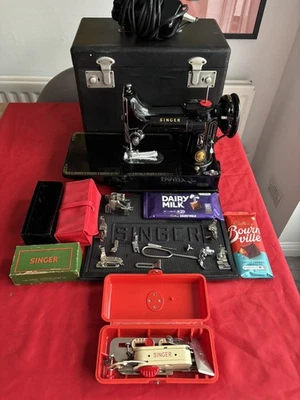 1957 Singer 222K Featherweight Freiarm Nähmaschine, gewartet - Bild 1 von 4