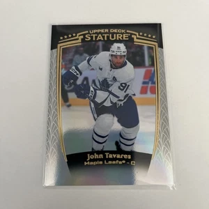 John Tavares #11 2024-25 Upper Deck Stature Toronto Maple Leafs - Bild 1 von 2