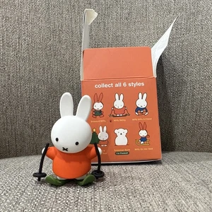 Smoko Miffy in the Snow Serie Abierta Confirmar Caja Ciega - Miffy Esquí - Imagen 1 de 2