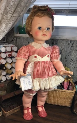 ВИНТАЖНЫЙ KISSY DOLL идеальная игрушка корпус K-21 1961 красивый - Изображение 1 из 4