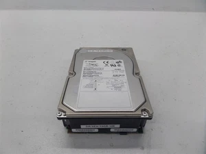 Seagate Cheetah ST173404LCV 73 GB disco rigido SCSI - Foto 1 di 6