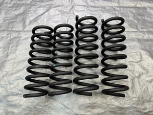 2004-2008 Chrysler Crossfire Front Rear Coil Springs Suspension - Foto 1 di 14