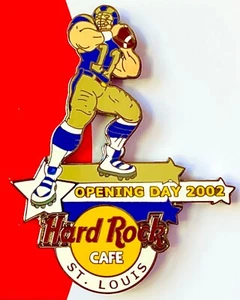 Hard Rock Cafe 2002 St. Louis Rams fútbol americano día inaugural mariscal de campo Le pin - Imagen 1 de 1