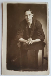 C 1910 RPPC TALL MAN 30ISH OSCAR WILDE LOOK-ALIKE SHORT HAIR - Bild 1 von 2