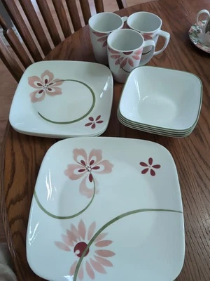 Juego de vajilla Corelle Pretty Pink de 14 piezas ~ 3 cenas ~ 4 platos de almuerzo ~ 4 cuencos ~ 3 Mu Foto 1 de 4