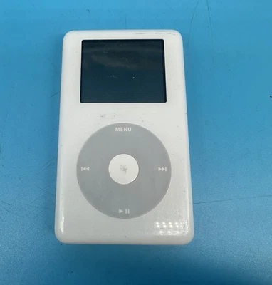 Apple iPod A1099 30gb 4th Gen White Classic Spares & Repairs No Power - Image 1 of 4