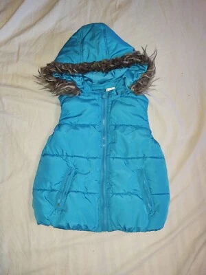 Chaqueta Chaleco JUSTICIA Turquesa Puffer Sin Mangas Desmontable Piel Capucha Talla 6/7 Foto 1 de 3