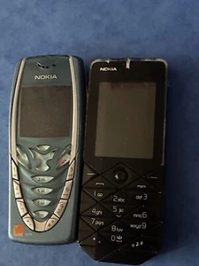 Nokia Prism 7500 - Black Mobile Phone and Nokia 7210 - turquoise blue (Orange) - Afbeelding 1 van 4
