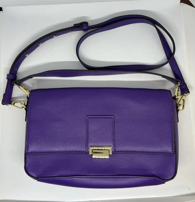 Cartera bandolera INC púrpura con asa de duelo y asa corta Foto 1 de 4