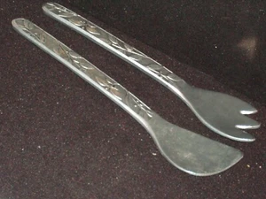 Vintage WILTON ARMETALE VINES Discontinued SALAD SERVER SET Large FORK & SPOON - Picture 1 of 3