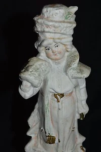 Antike Keramik Figur gut gekleidete Frau mit Muff 9,5" groß (F) - Bild 1 von 11