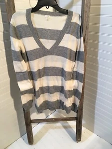 J CREW Women SMALL Blend w Cashmere V Neck Sweater Grey White Stripped 251 - Picture 1 of 12