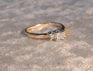 14K YELLOW GOLD DIAMOND ENGAGEMENT RING 3 STONE SIZE 9 TCW .5 + $1000 APPRAISAL - Picture 1 of 10
