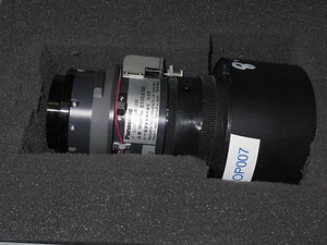 Panasonic ET-DLE100 Projector Lens Fits Many Projectors IN GREAT CONDITION - Zdjęcie 1 z 3