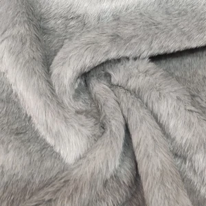 Ash Light Grey - Luxury Faux Fur Fabric - Multiple Lengths - AC 435 - Picture 1 of 3